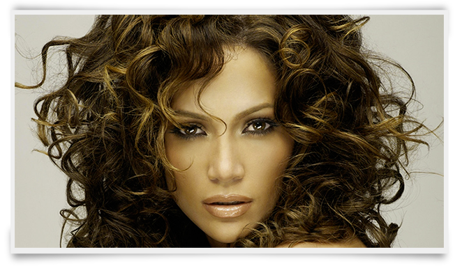 Guia de sobrevivência para cabelos cacheados