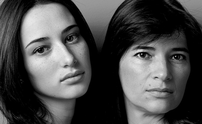 Lindo ensaio fotográfico mostra semelhanças entre mães e filhas ao redor do mundo